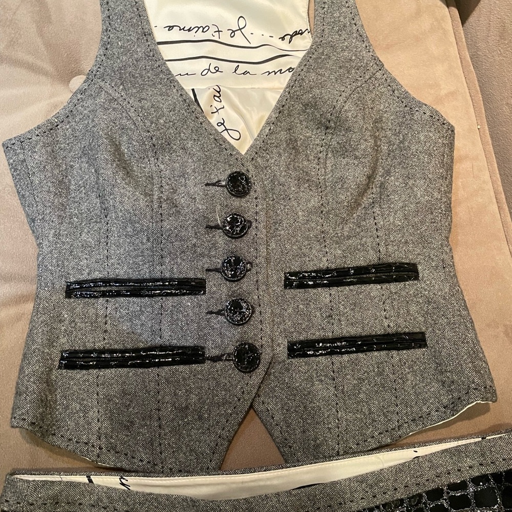 Beautiful two piece vest and pants with leather - Picture 4 of 6